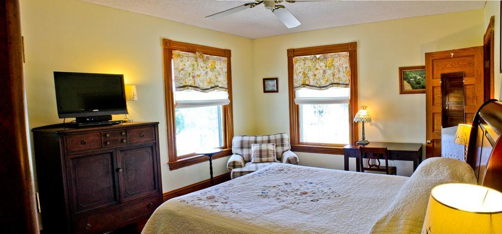 Night Swan Intracoastal Bed & Breakfast New Smyrna Beach Eksteriør billede