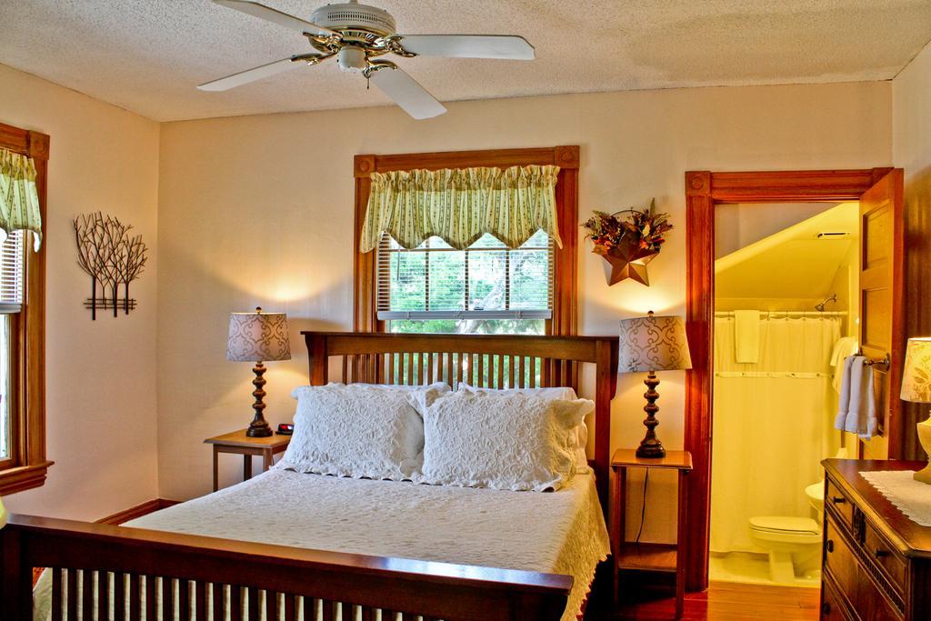 Night Swan Intracoastal Bed & Breakfast New Smyrna Beach Eksteriør billede
