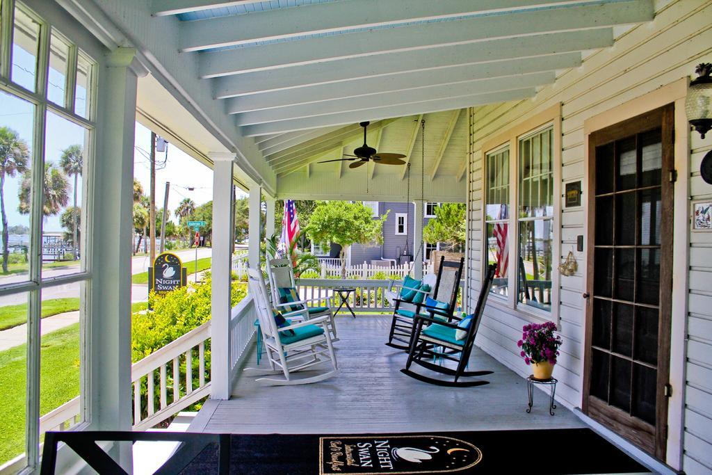 Night Swan Intracoastal Bed & Breakfast New Smyrna Beach Eksteriør billede